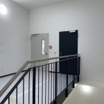 Eingang Büro vom Treppenhaus