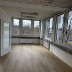 Eckbüro linke Seite vom Büroei