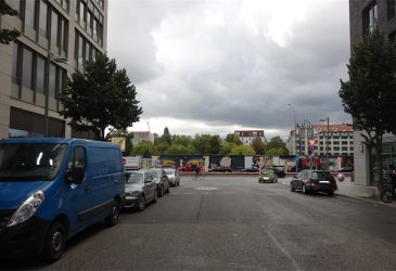 Auf die East Side Gallery Blic