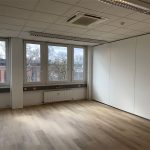 Büro, linker Eingang vom Büro