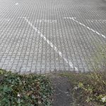 Parkplätze vor der Halle