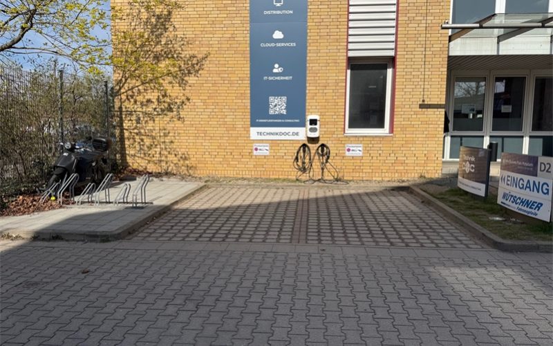 Parkplätze mit Ladestation
