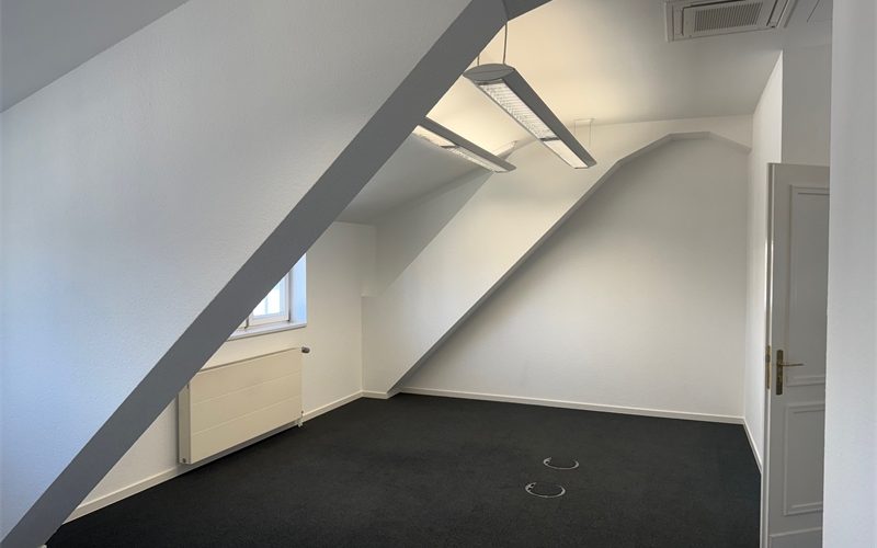 Büroraum1