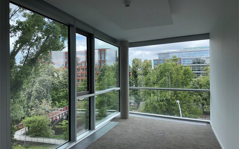 Eckzimmer zur Str.