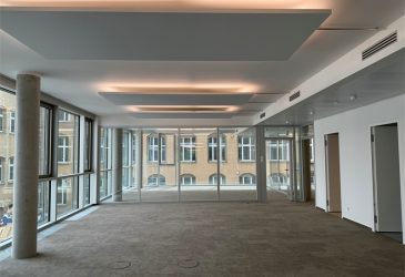Großer Büroraum1