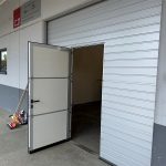 Hallenzugang über Rampe